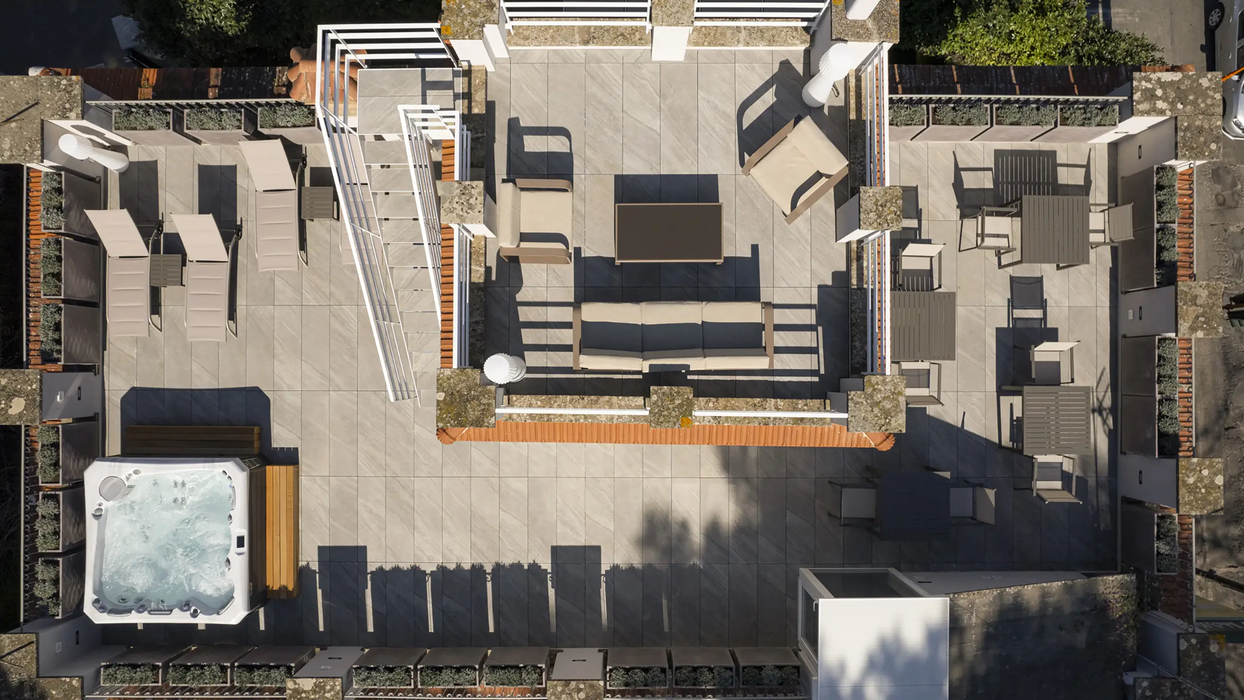 Hotel-Castelli-Romani-Luxury-Guest-House-Villa-Madre-Grottaferrata-Roma-solarium-con-piscina-DJI-0024